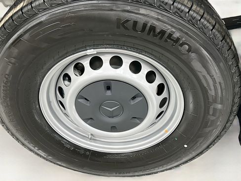 New 2026 Mercedes-Benz Sprinter 2500 image 28