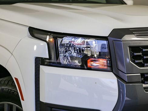 New 2025 Nissan Frontier SV image 2