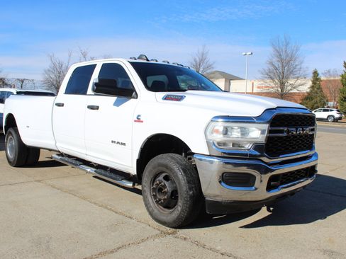 Used 2021 RAM 3500 Tradesman image 10