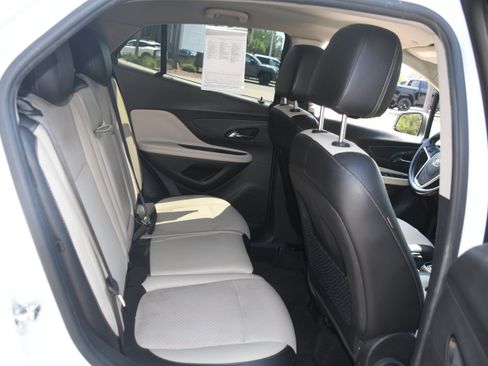 Used 2019 Buick Encore Preferred FWD image 17