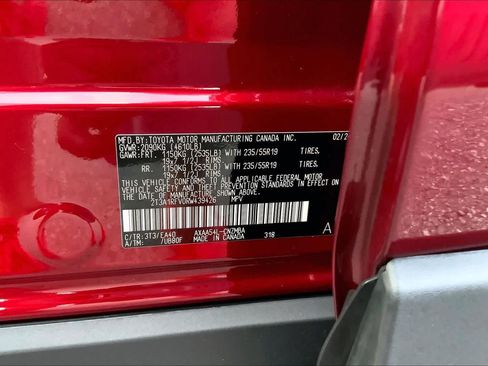 Used 2024 Toyota RAV4 XLE Premium w/ Weather Package AWD/4WD image 31
