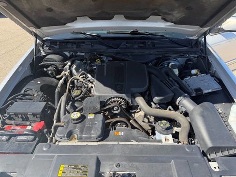 Used 2008 Mercury Grand Marquis GS RWD image 9