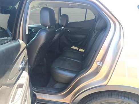 Used 2019 Buick Encore Preferred AWD/4WD image 9