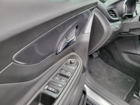 Used 2022 Buick Encore Preferred w/ Safety Package image 8