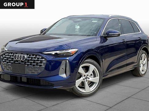 New 2025 Audi Q5 Prestige image 1