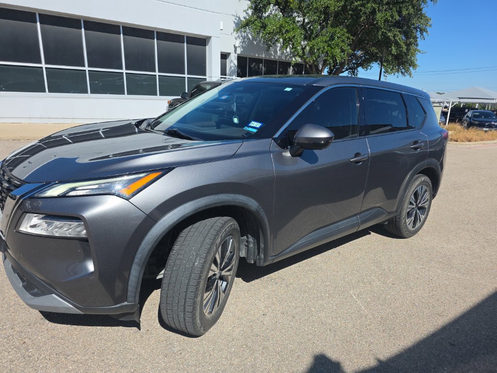 Used 2021 Nissan Rogue SV FWD image 1