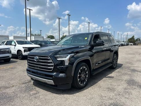 Used 2023 Toyota Sequoia Limited RWD image 7