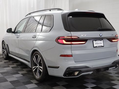 Certified 2025 BMW X7 xDrive40i w/ Executive Package image 17