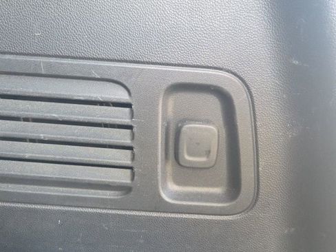 Used 2024 Buick Enclave Premium image 13