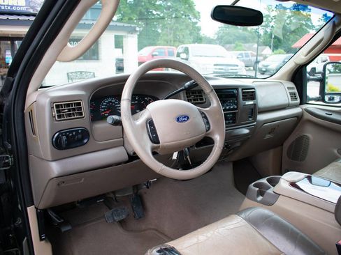 Used 2003 Ford Excursion Eddie Bauer image 15