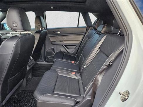 Used 2023 Volkswagen Atlas Cross Sport SEL R-Line image 19