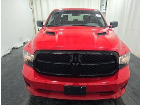 Used 2019 RAM 1500 Express w/ Wheel & Sound Group AWD/4WD image 2