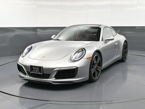 Certified 2019 Porsche 911 Carrera 4S AWD/4WD image 6