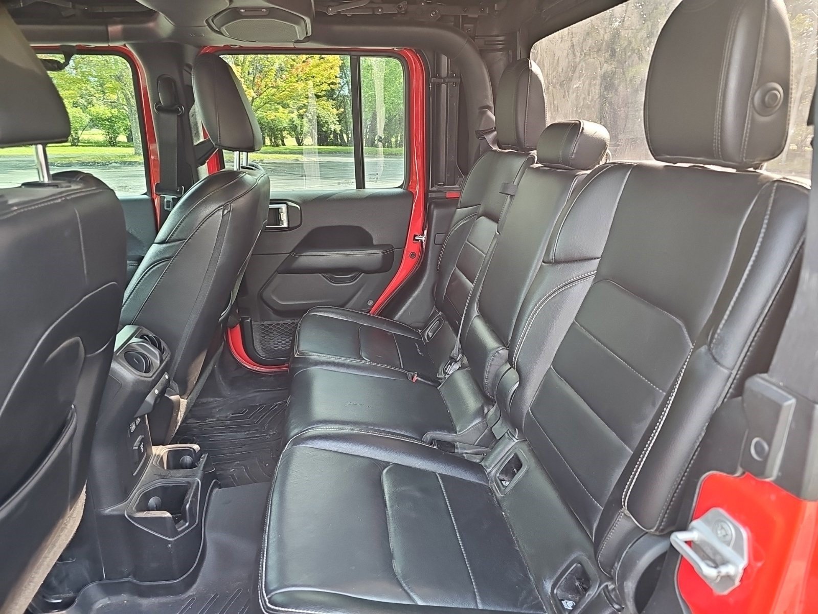 Used 2020 Jeep Gladiator Overland AWD/4WD image 17