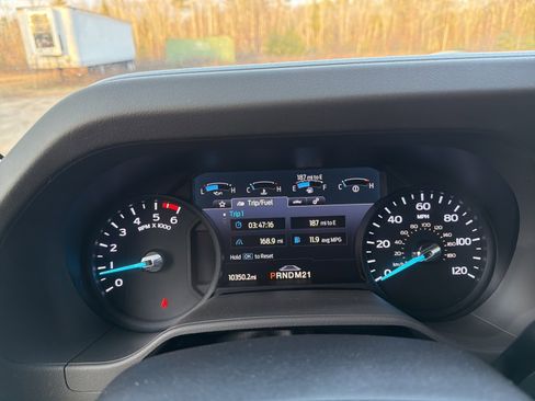 Used 2024 Ford E-350 and Econoline 350 Super Duty w/ Driver's Safety Package image 17