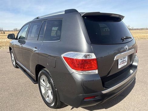 Used 2013 Toyota Highlander Limited image 5