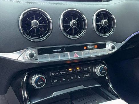 Used 2023 Kia Stinger GT2 image 31