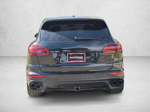 Used 2018 Porsche Cayenne Turbo AWD/4WD image 7