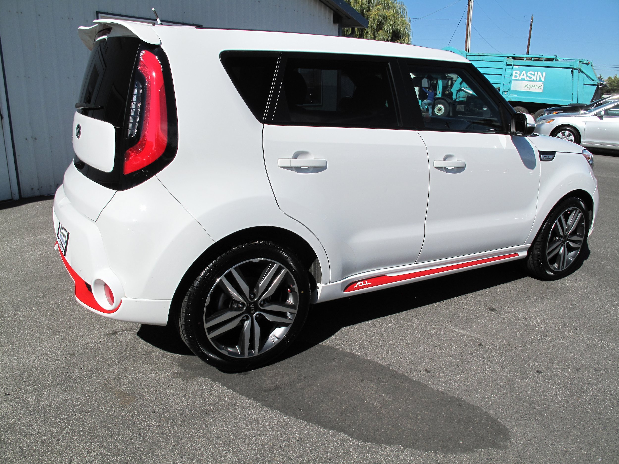 Used 2014 Kia Soul + FWD image 6