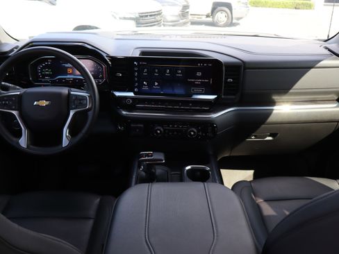 Used 2024 Chevrolet Silverado 1500 LTZ w/ Technology Package AWD/4WD image 15