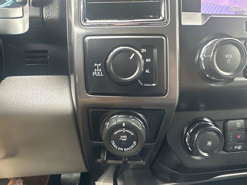 Used 2020 Ford F150 XLT w/ Equipment Group 302A Luxury AWD/4WD image 21