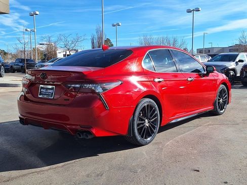 Used 2021 Toyota Camry XSE image 3