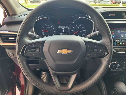 Used 2023 Chevrolet TrailBlazer LT w/ Convenience Package AWD/4WD image 18