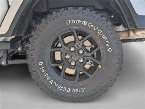 New 2026 Jeep Gladiator Willys image 10