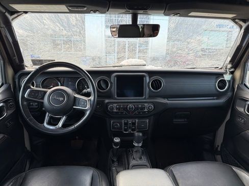 Used 2022 Jeep Wrangler Unlimited Sahara w/ Cold Weather Group image 13