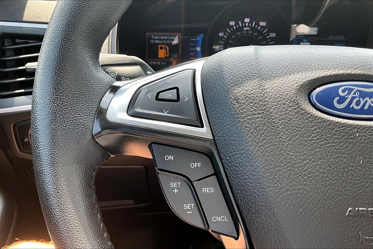 Used 2024 Ford Edge SEL AWD/4WD image 22