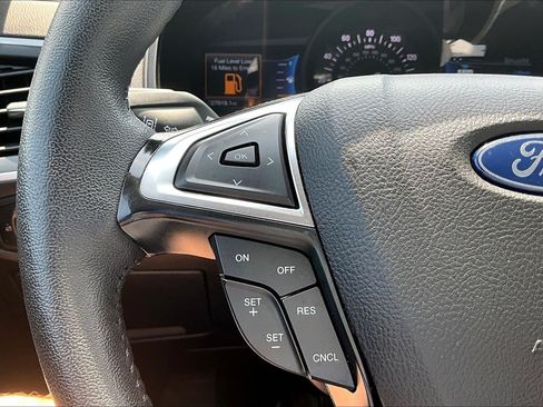 Used 2024 Ford Edge SEL AWD/4WD image 22