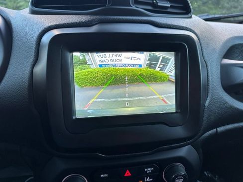 Used 2021 Jeep Renegade Sport w/ Sport Appearance Group AWD/4WD image 13