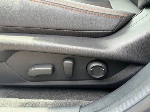Used 2025 Subaru Crosstrek 2.5i Limited w/ Crosstrek Mirror Package AWD/4WD image 16