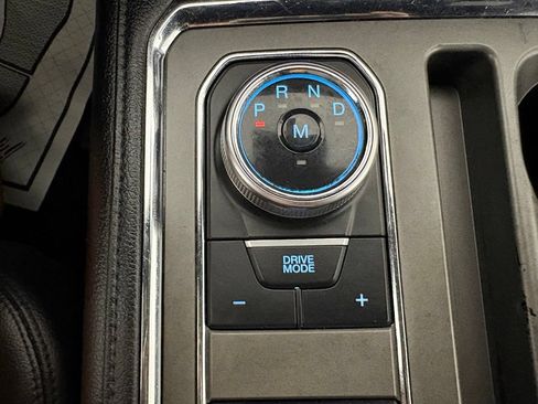 Used 2018 Ford Expedition XLT w/ Equipment Group 202A RWD image 36