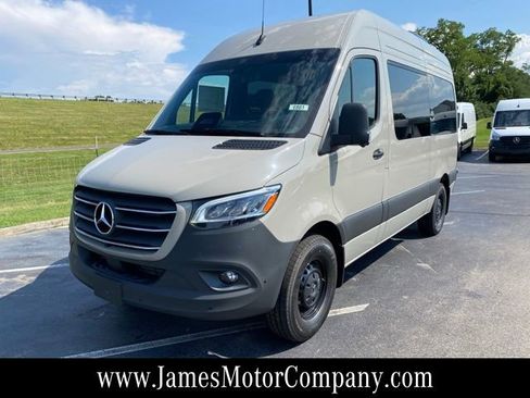 New 2025 Mercedes-Benz Sprinter 2500 image 1