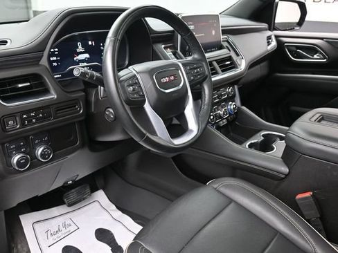 Used 2023 GMC Yukon SLT w/ SLT Premium Package AWD/4WD image 14