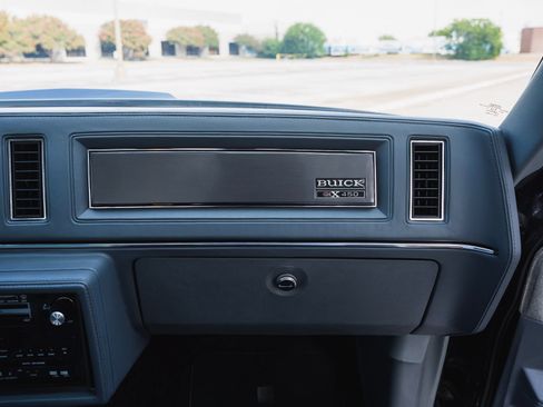 Used 1987 Buick Regal Coupe RWD image 82