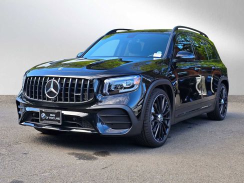 Used 2023 Mercedes-Benz GLB 35 AMG 4MATIC image 7