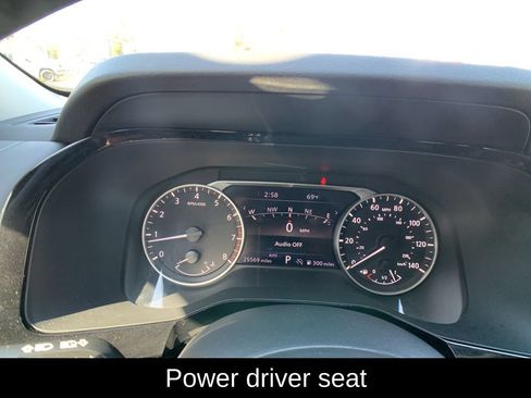 Used 2025 Nissan Pathfinder SL AWD/4WD image 19