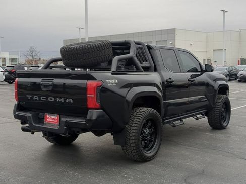 Used 2024 Toyota Tacoma TRD Sport image 5