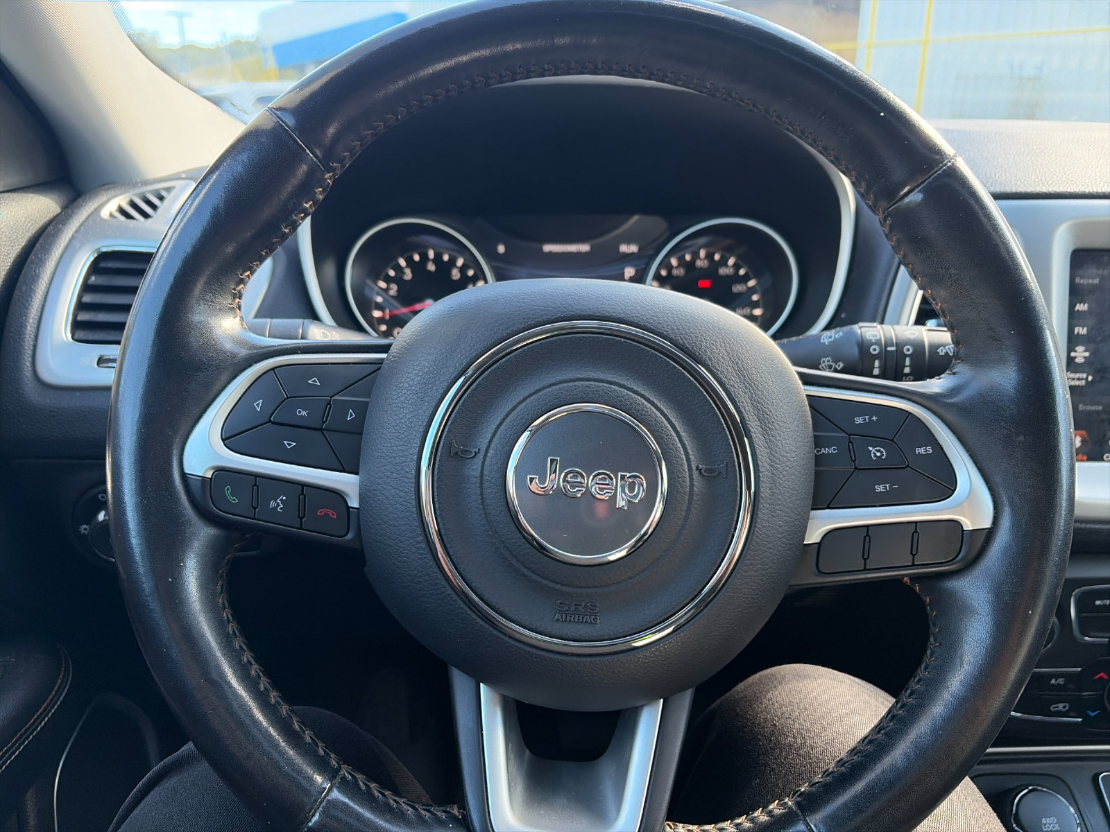 Used 2020 Jeep Compass Latitude w/ Popular Equipment Group AWD/4WD image 23