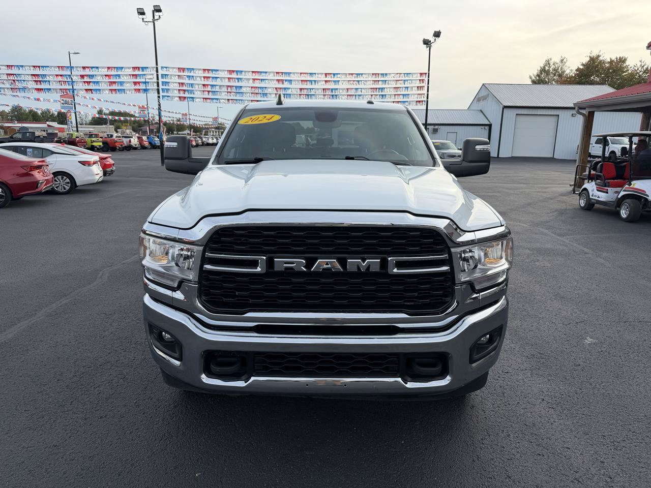 Used 2024 RAM 2500 Big Horn AWD/4WD image 10