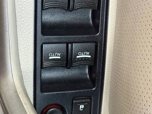 Used 2011 Acura RDX SH-AWD image 25