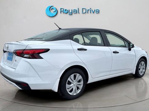 Used 2023 Nissan Versa S w/ Trunk Package image 6