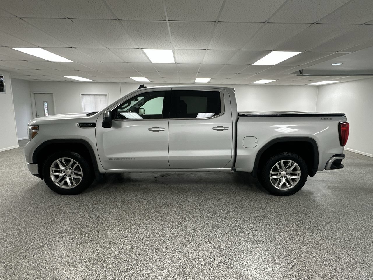 Used 2021 GMC Sierra 1500 SLE AWD/4WD image 5