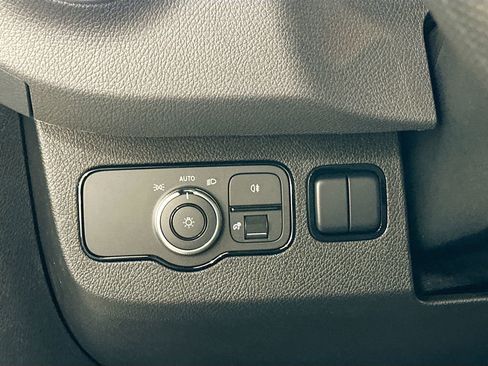 Used 2026 Mercedes-Benz Sprinter 144 Cargo image 11