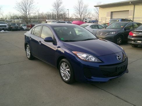Used 2012 MAZDA MAZDA3 i Touring image 3