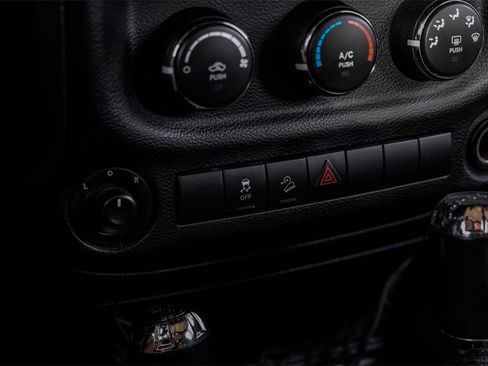 Used 2017 Jeep Wrangler Unlimited Sport w/ Quick Order Package 24S image 21