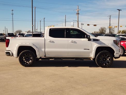 Used 2022 GMC Sierra 1500 AT4 w/ AT4 Premium Package image 7