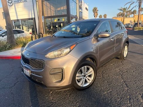 Used 2017 Kia Sportage LX FWD image 3